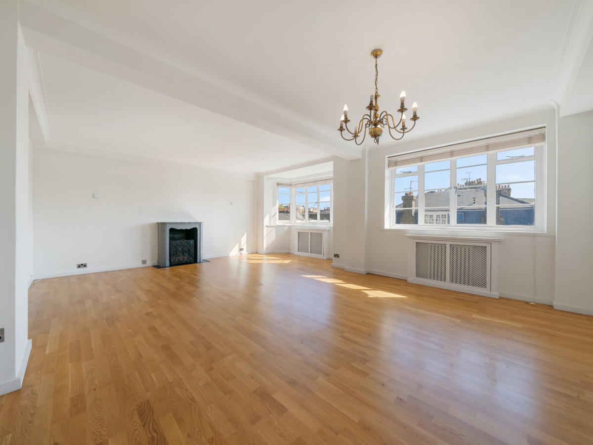 3 bedroom flat for sale 0