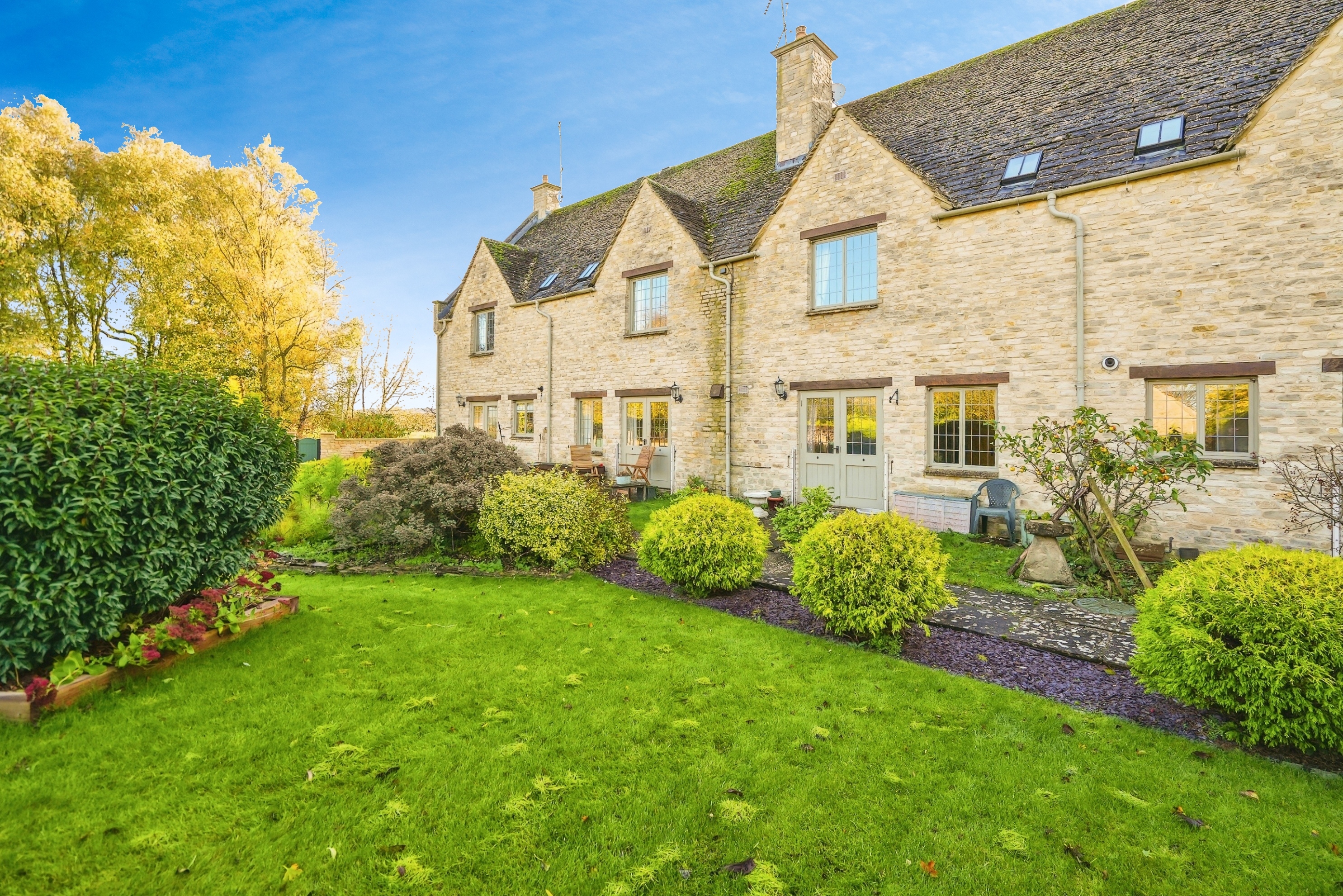 2-bed house on 2, Prebendal Court, Oxfordshire, £230,000