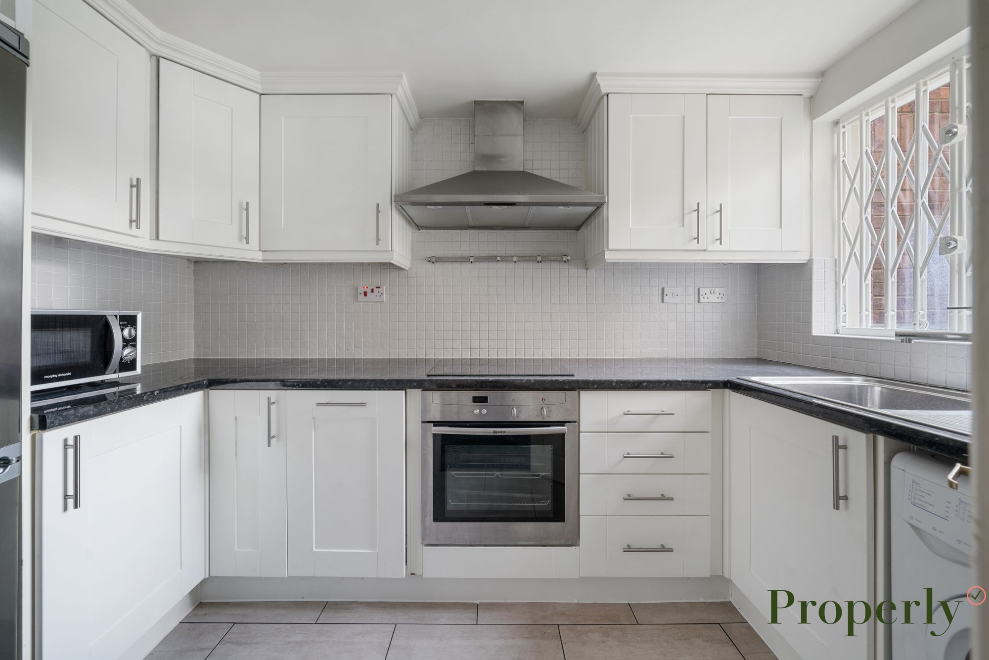 Flat 2, Rothesay Court Cumberland Place, London photo 2