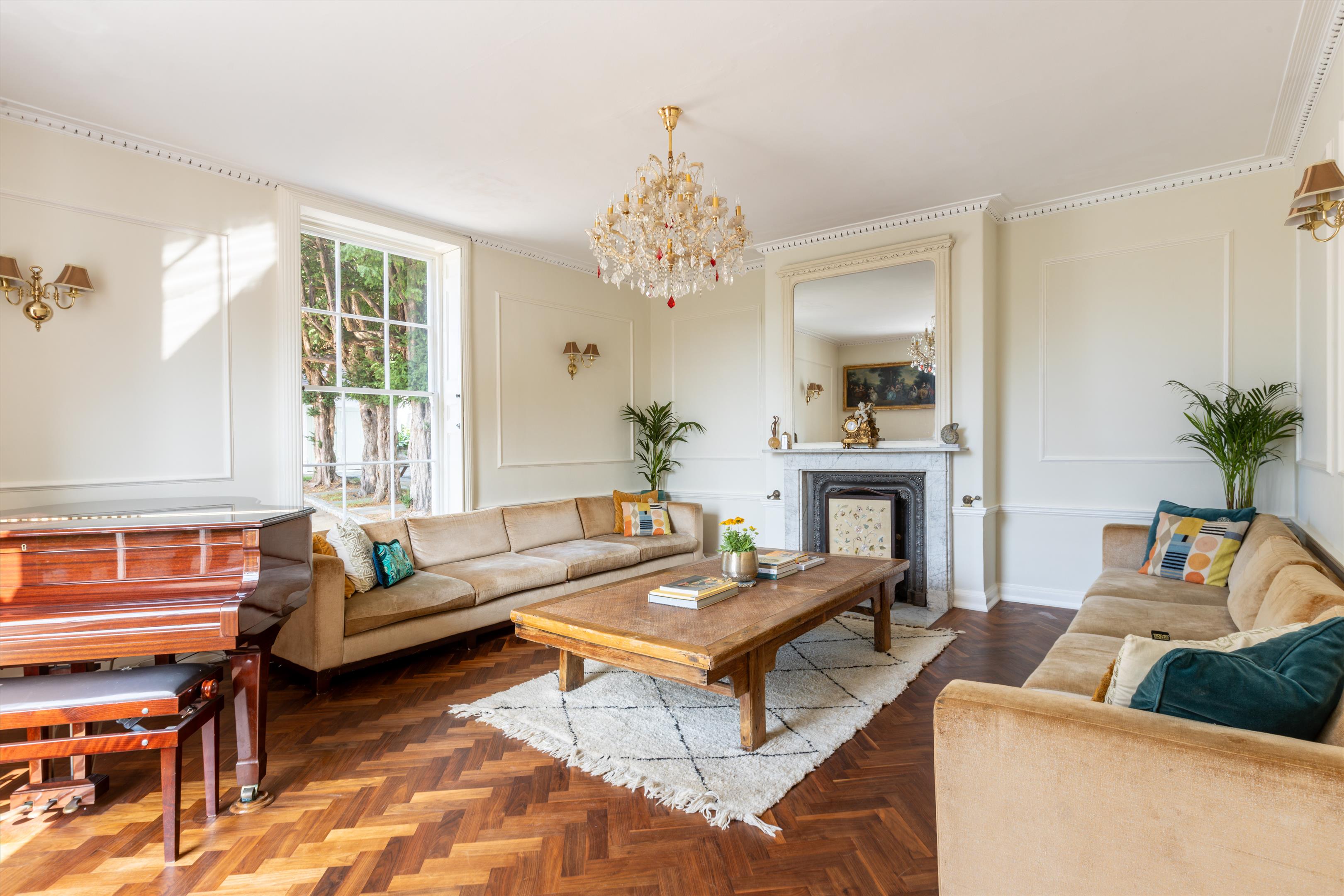 7 bedroom detached house for sale 0