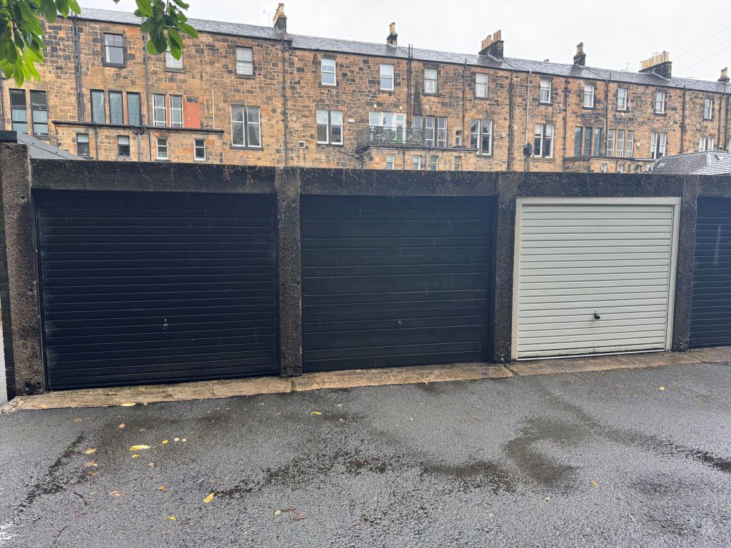 Garage 33, Westbourne Gardens Lane, Glasgow photo 4