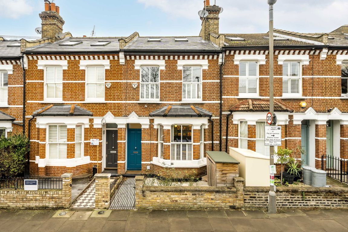 4 bedroom property for sale 0