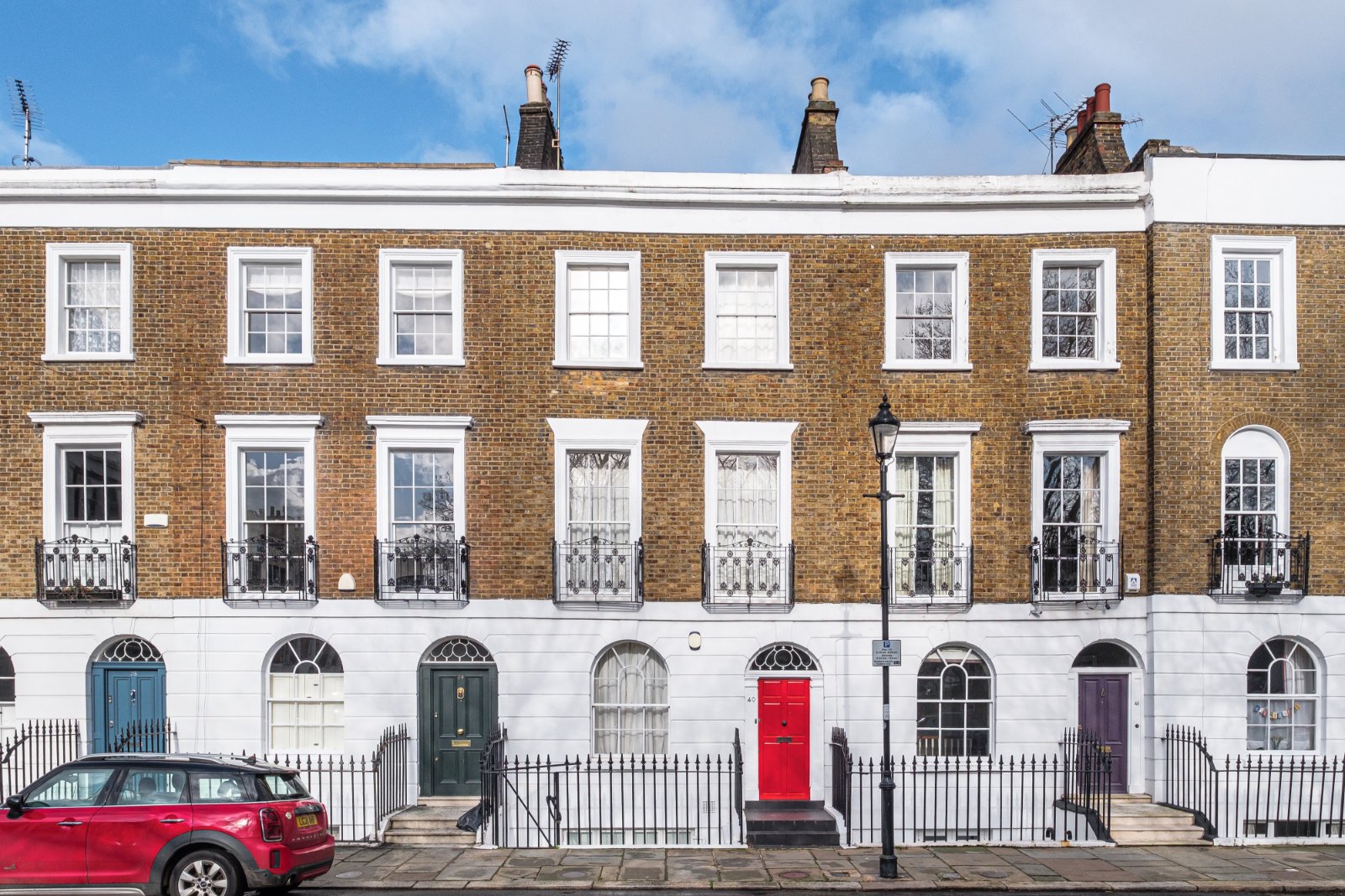 3 bedroom terraced house for sale 0