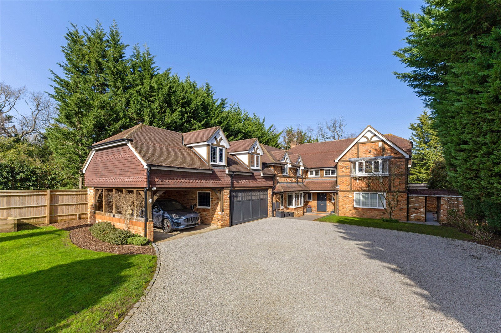 3 bedroom terraced house for sale in London