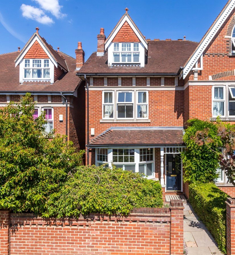 4 bedroom semi-detached house for sale 0