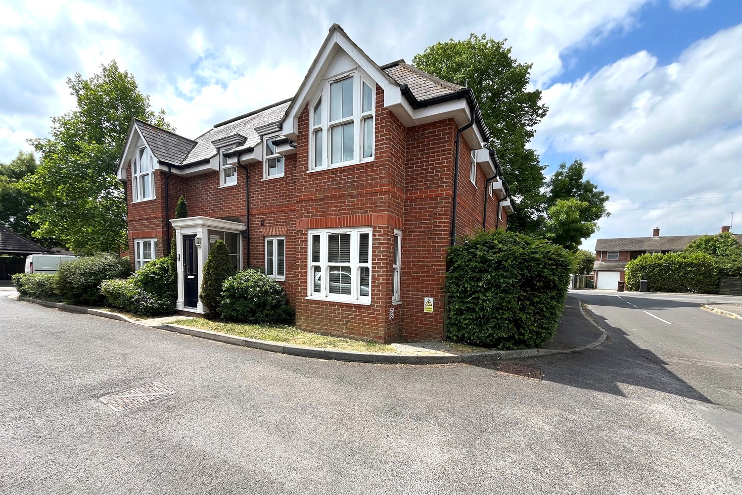 3, Windmill House, Geranium Gardens, Waterlooville photo 2