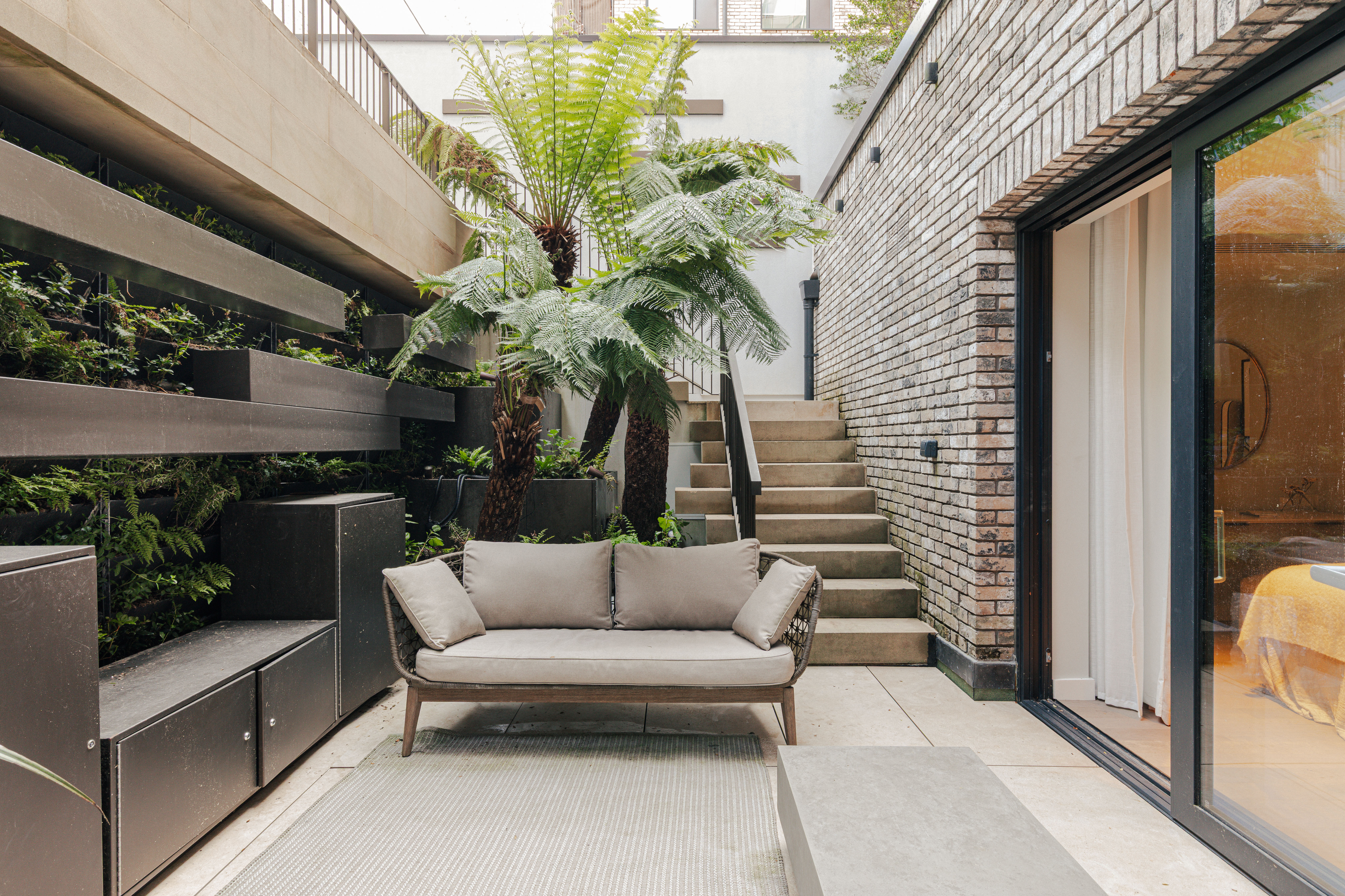 2 bedroom new flat for sale 0