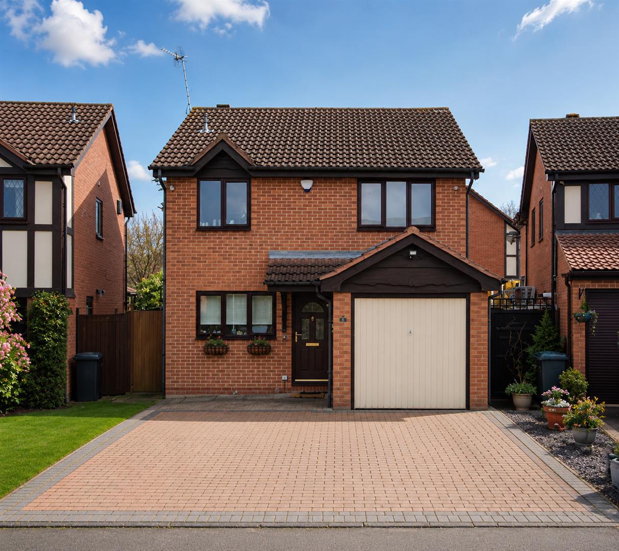 27, Belton Drive, Nottingham photo 3
