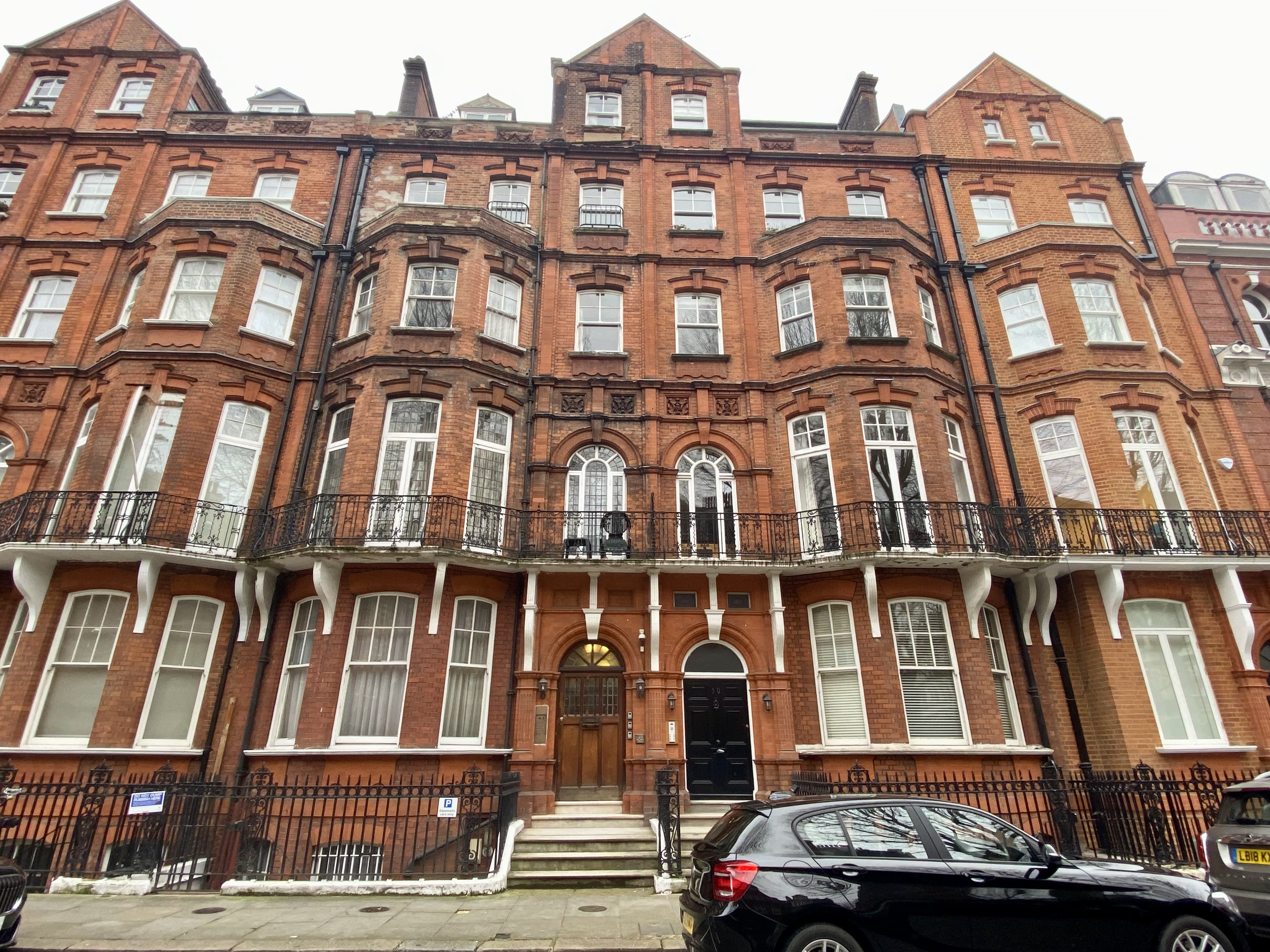Queens Gate , Kensington, London  photo 3