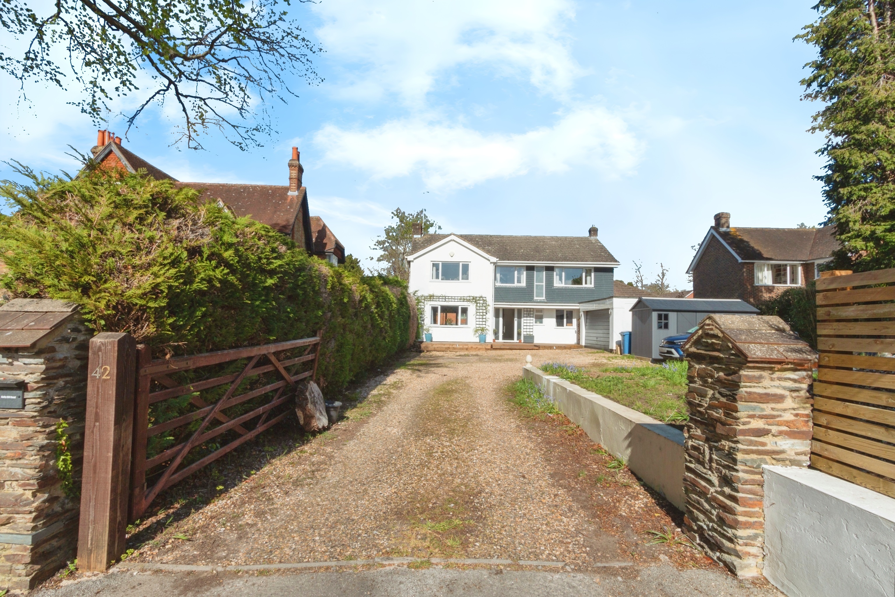 5 bedroom detached house for sale 0