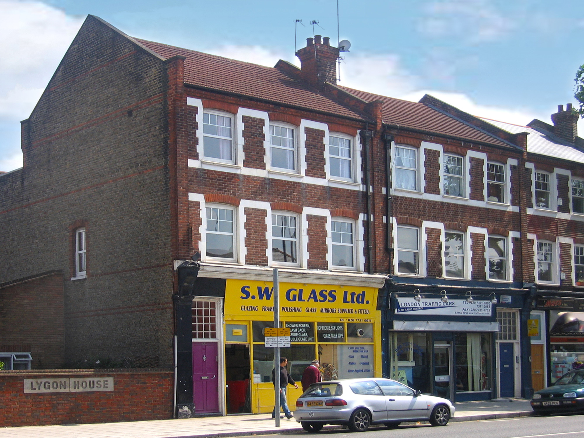 323, Fulham Palace Road, London photo 2