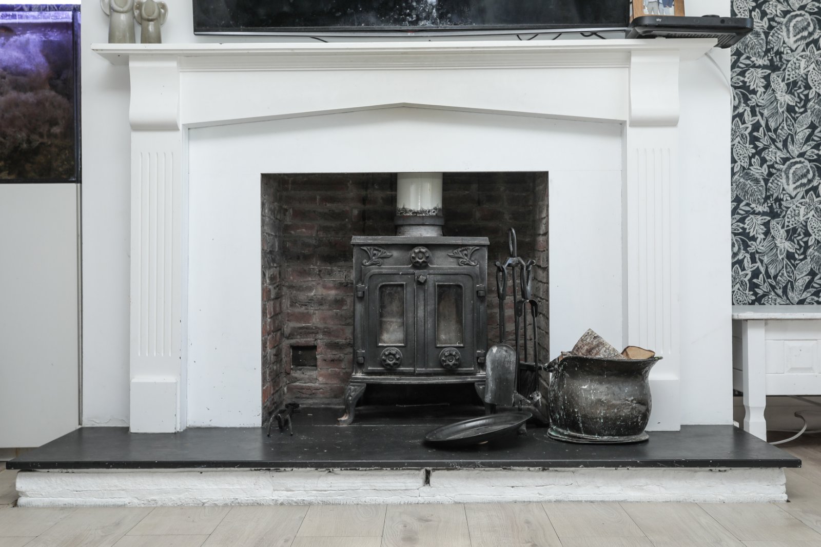 5 bedroom detached house for sale 0