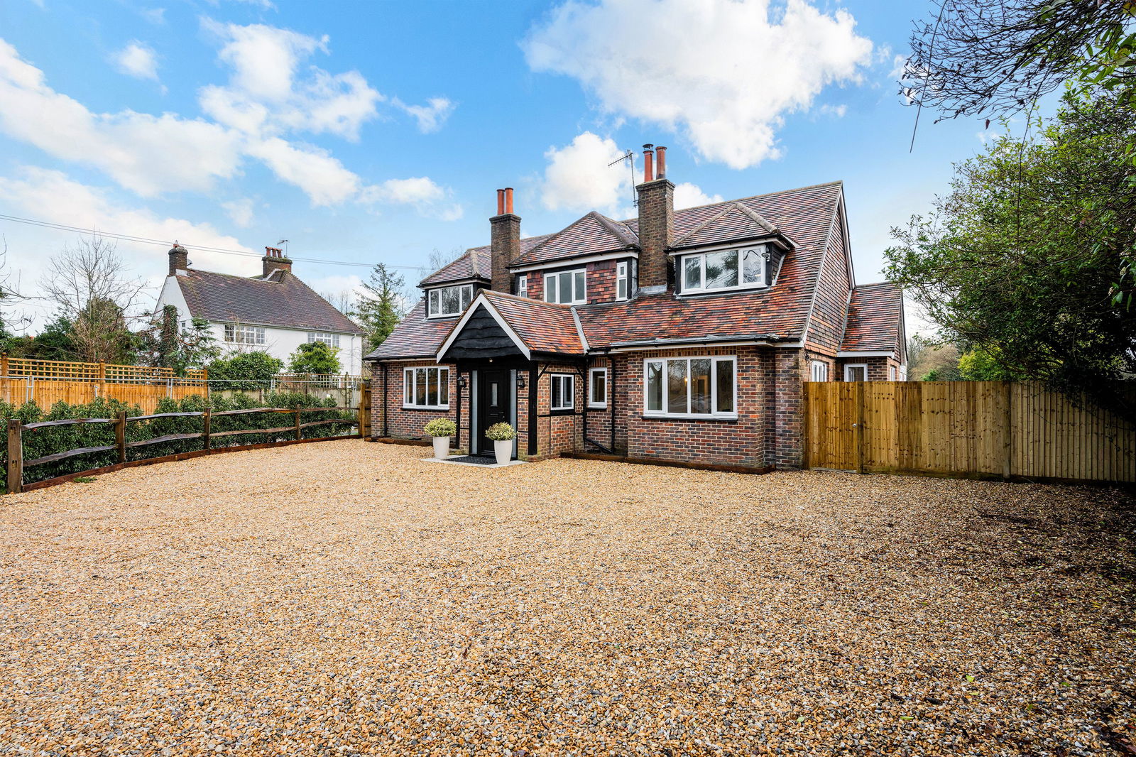 4 bedroom detached house for sale 0