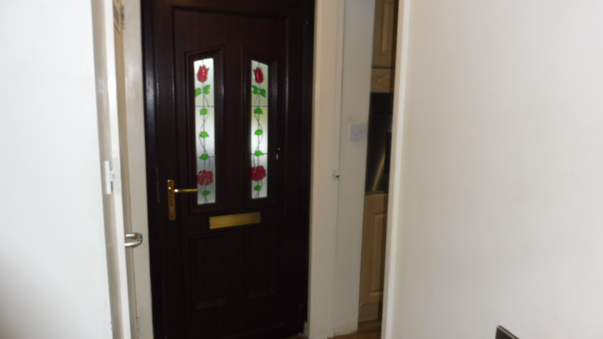 25, Shroggs Head Close, Darfield photo 4