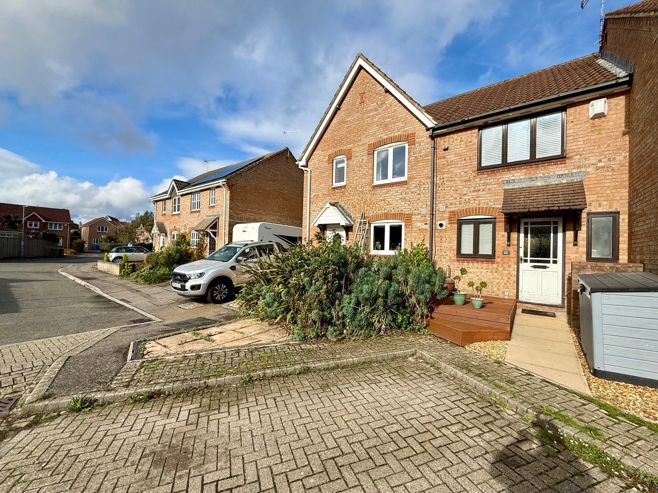 22, Doulton Gardens, Whitecliff photo 4