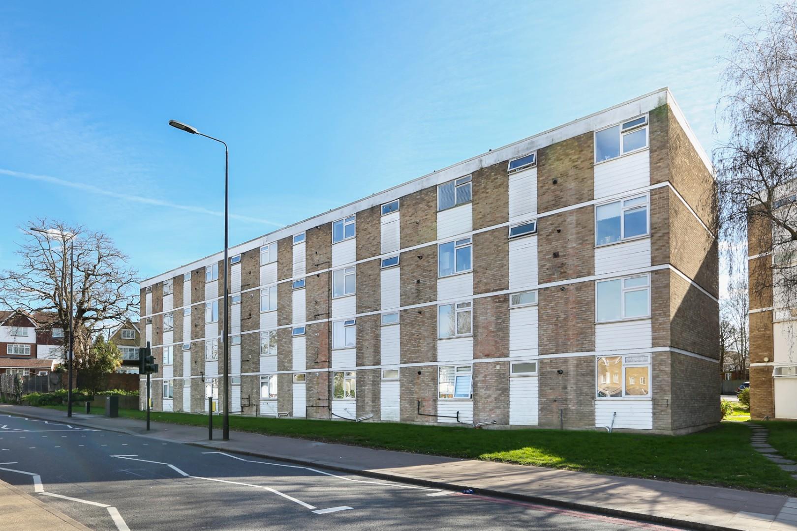 Flat 5, 60, West Park, London photo 3