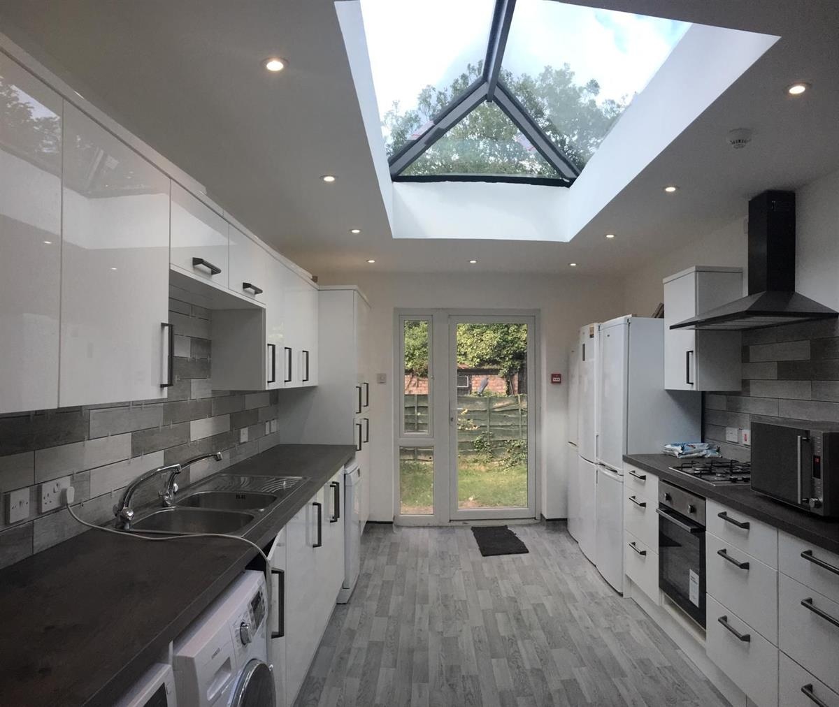132 Wellington Road, Manchester photo 5