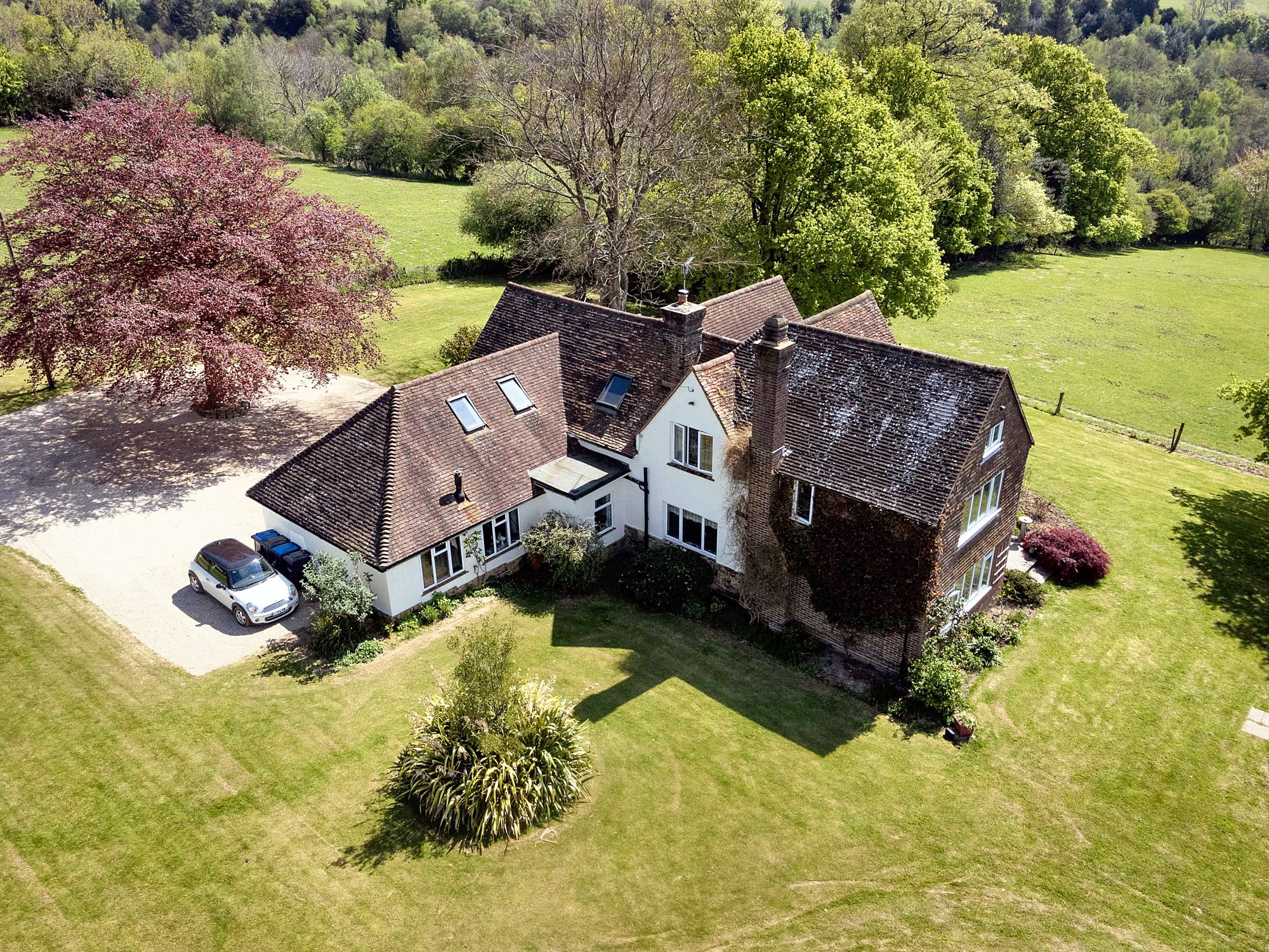5 bedroom farmhouse for sale 0