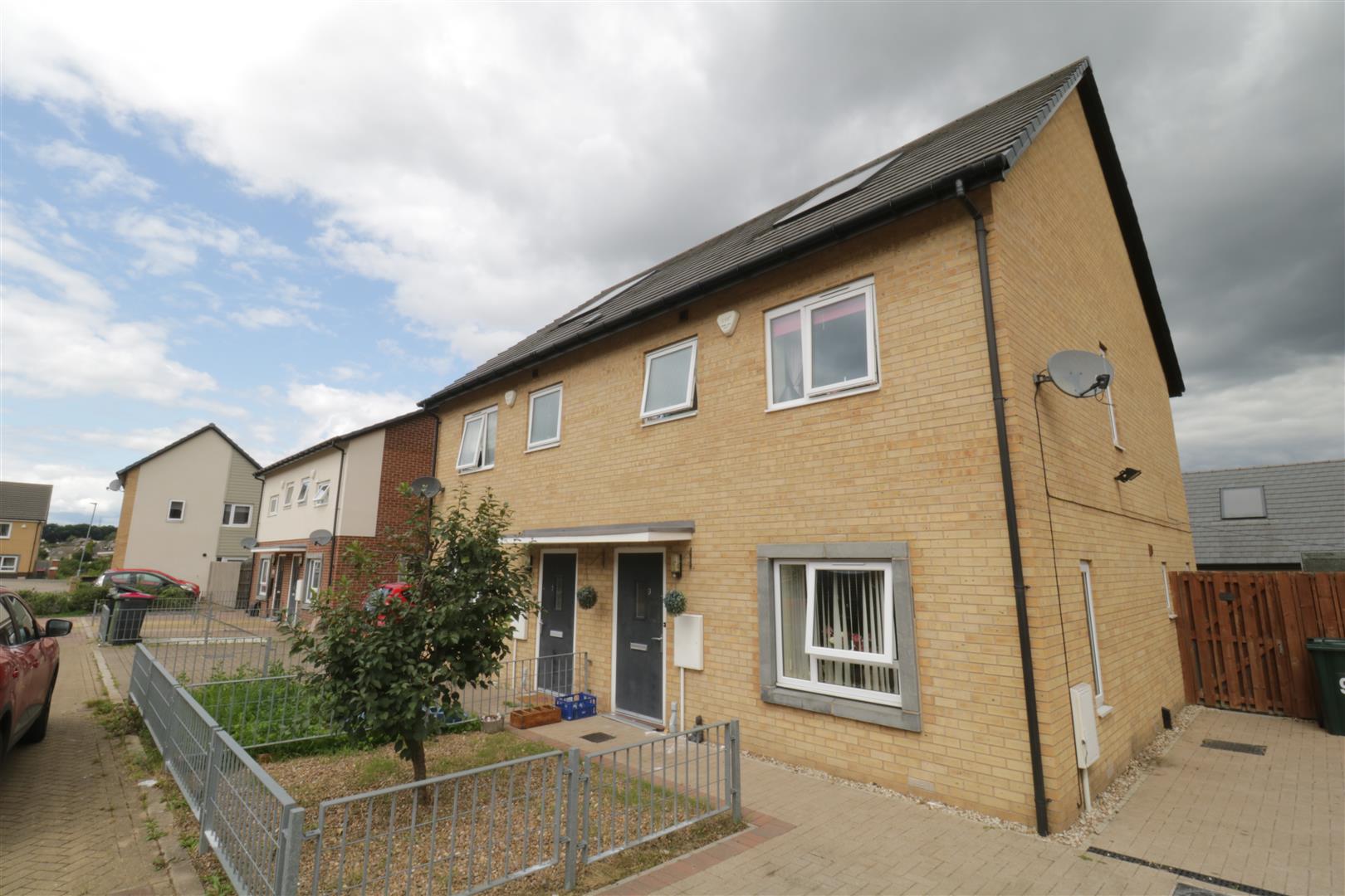 Free property report 9 Montgomery Mews, Wathupondearne, Rotherham