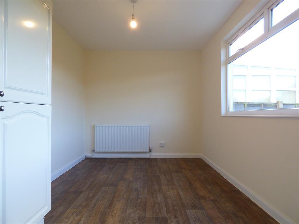 Free property report 24 Redhill Drive, Castleford, WF10 3AJ Chimnie