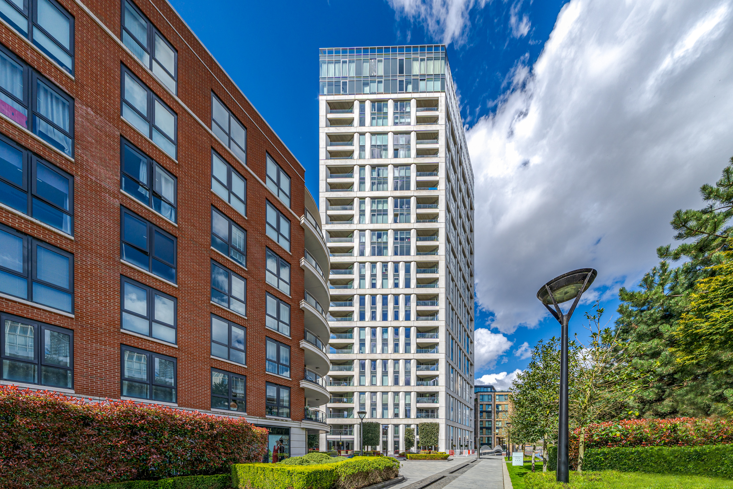 2 bedroom flat for sale 0