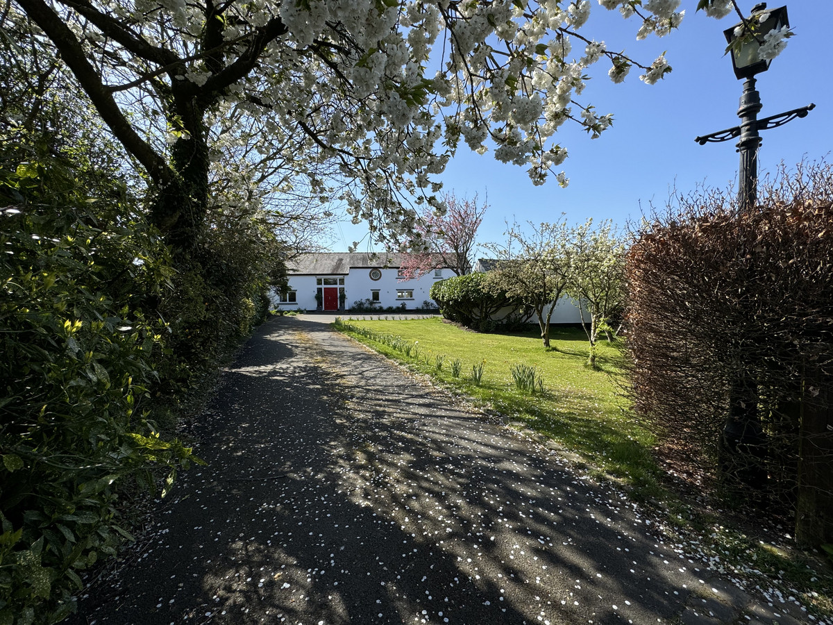 5 bedroom barn conversion for sale 0