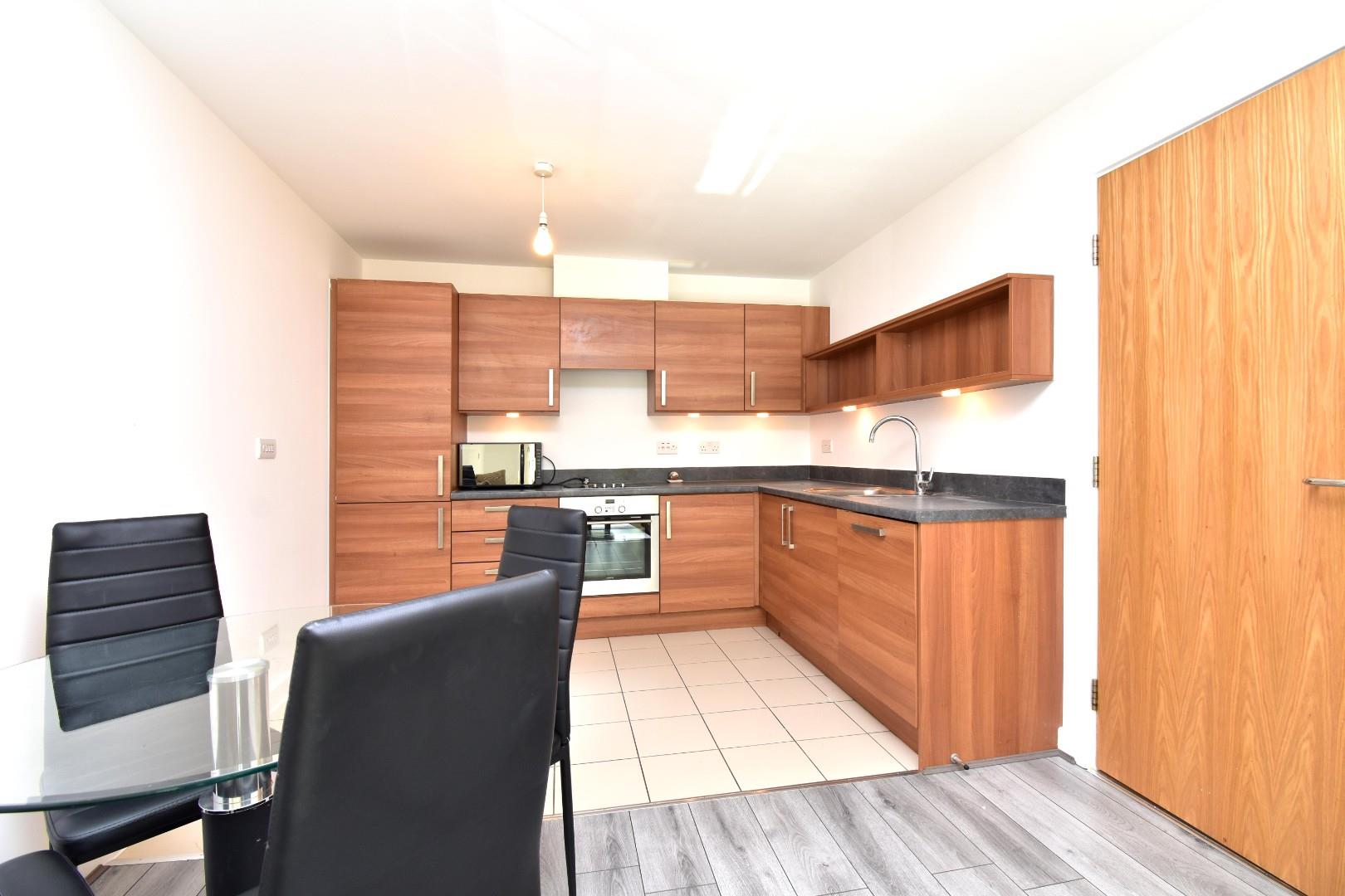 Flat 7, Forum House, Empire Way, Wembley photo 4