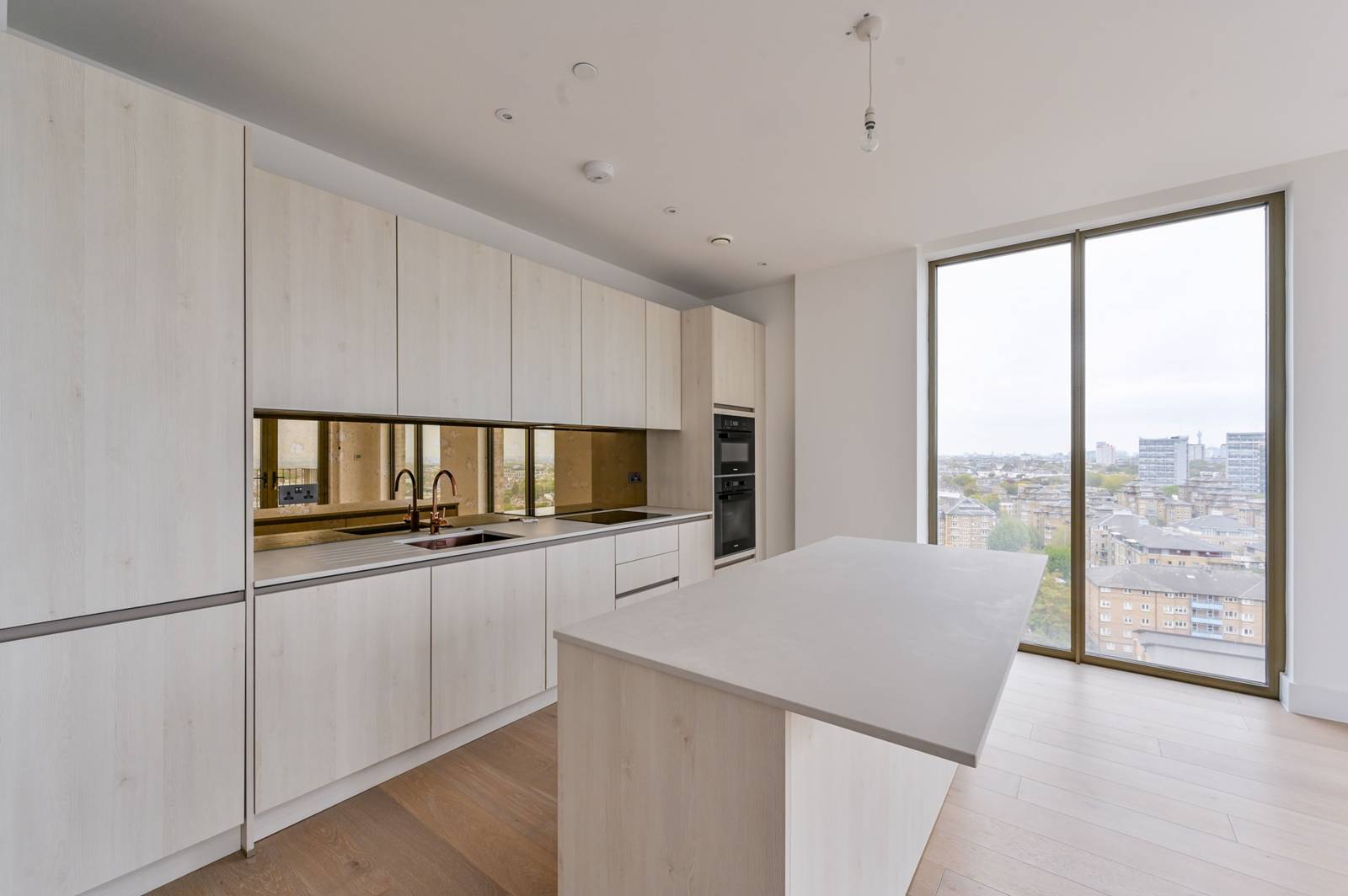 2 bedroom new flat for sale 0