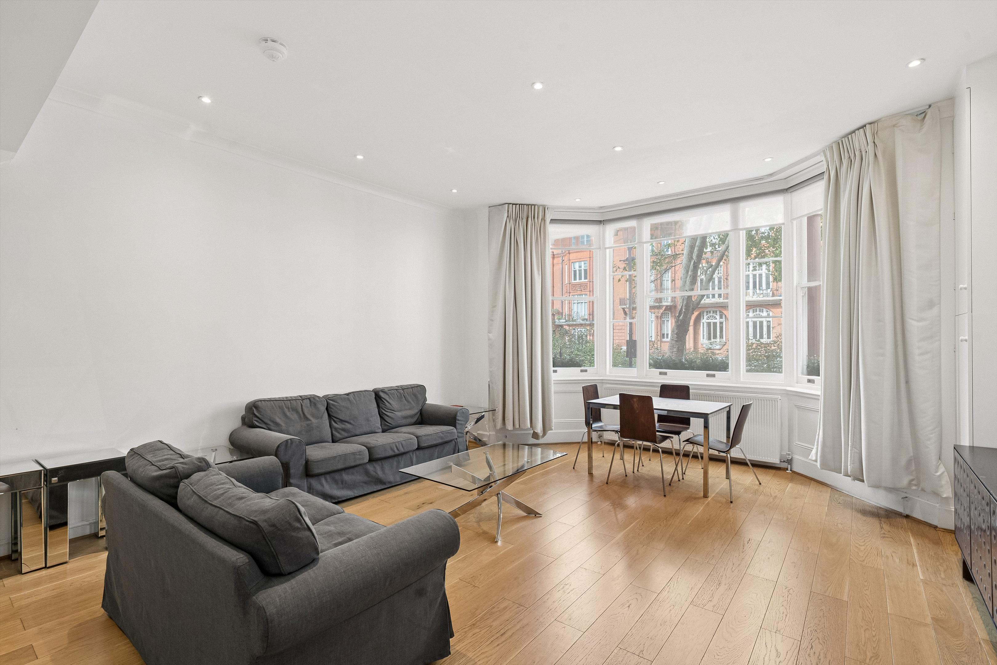 1-bed flat on 35, Pont Street, London, £5,000/mo