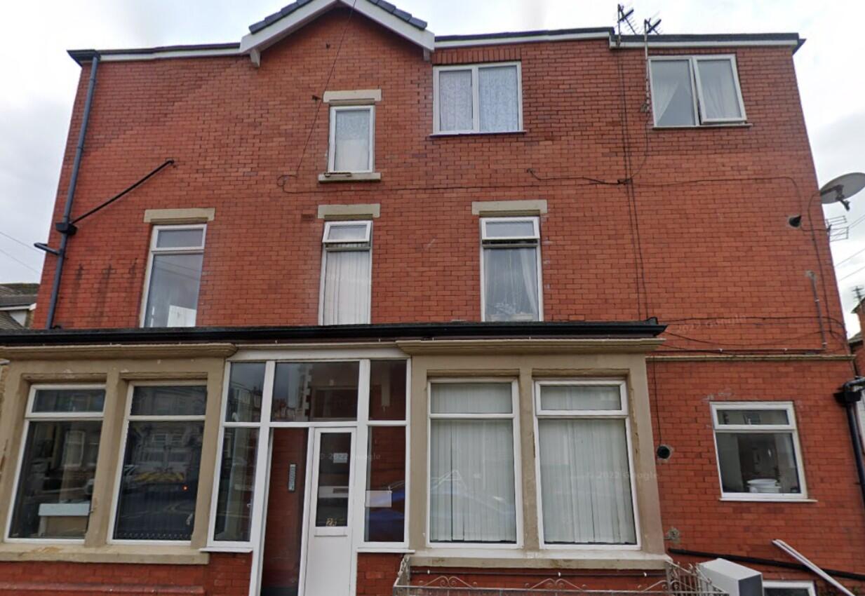 GF, 2a Brighton Avenue, Blackpool photo 3