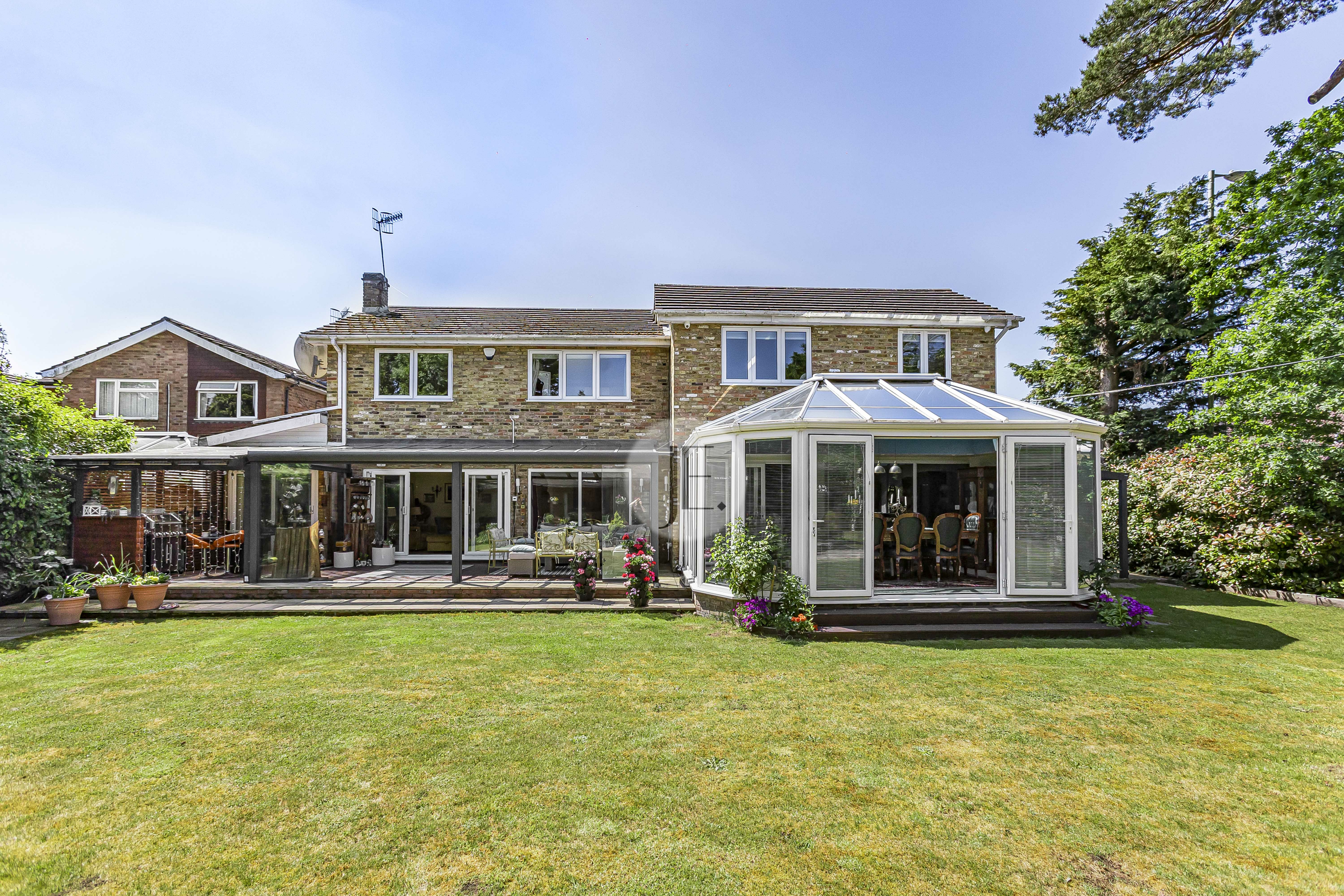 3 bedroom new flat for sale