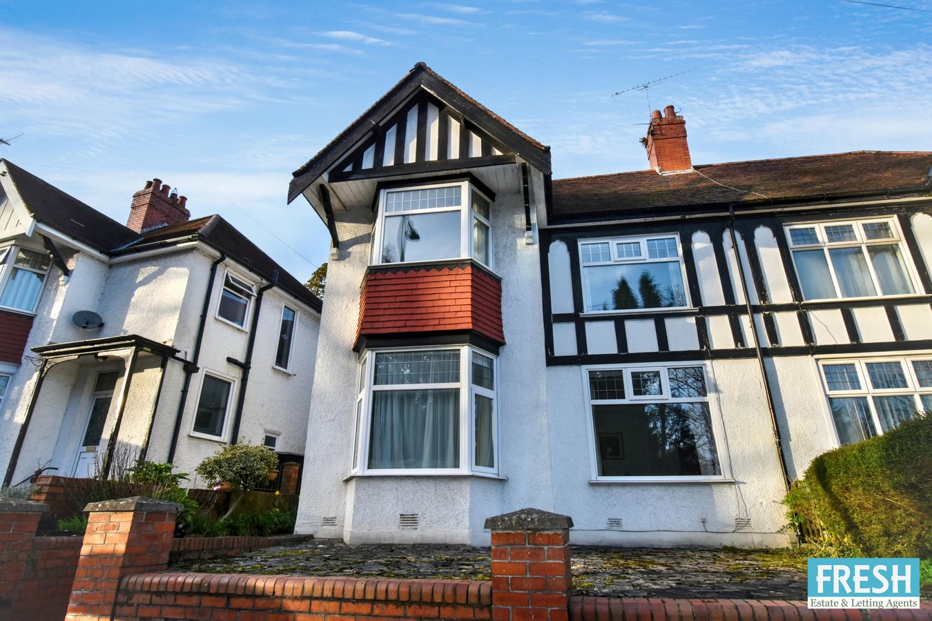 3 bed semi-detached house for sale