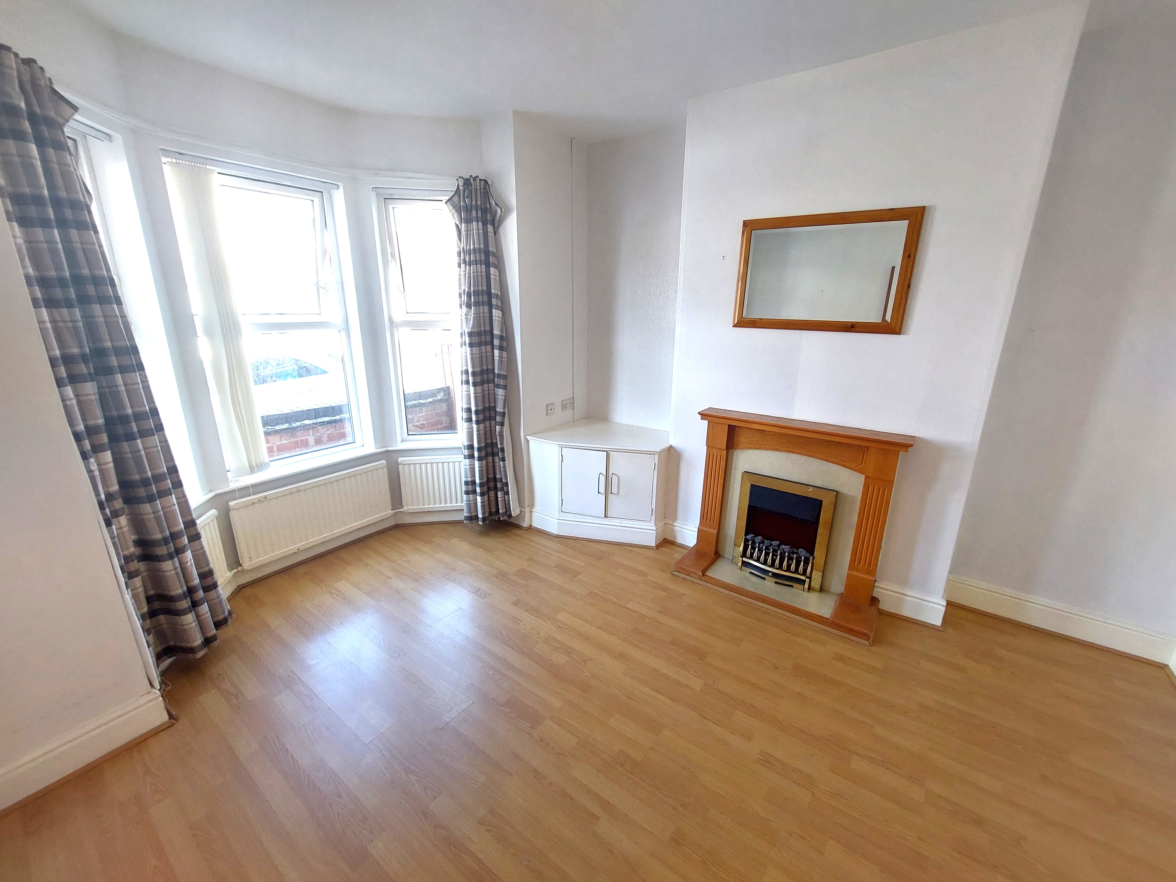 3-bed house on 33, Cromwell Road, Derby, £750/mo