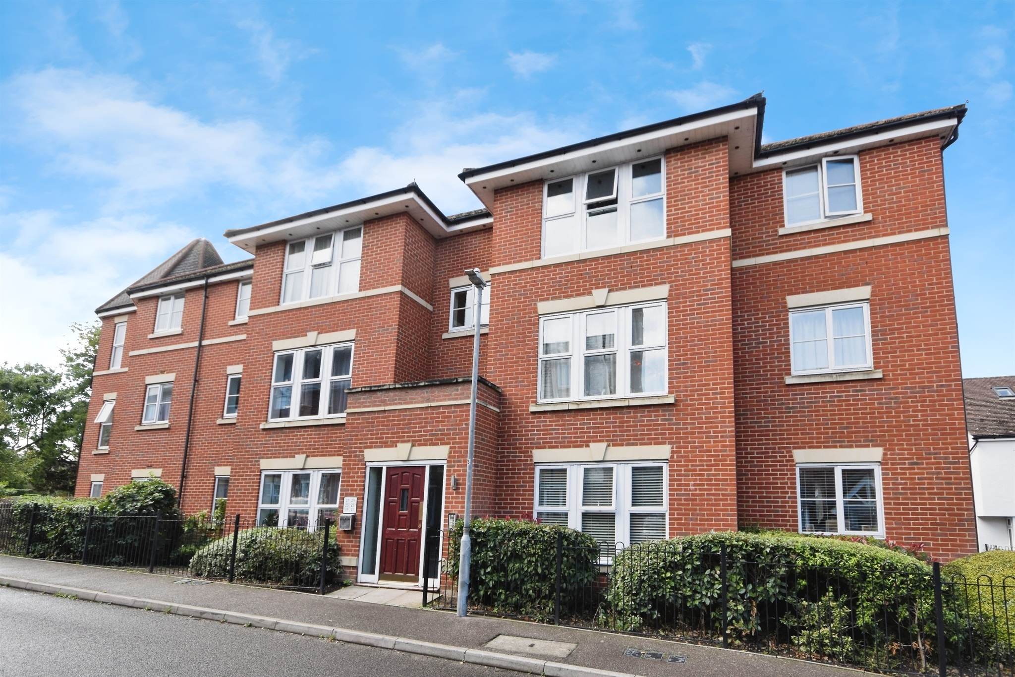 27, Goodwin Close, Chelmsford photo 4