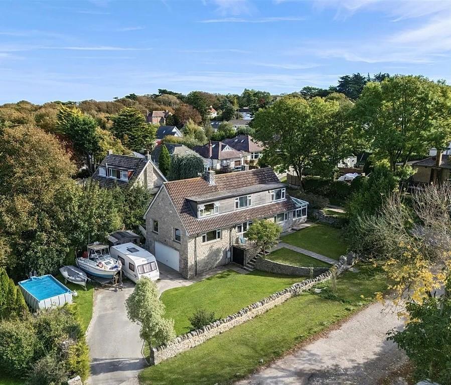 4 bedroom property for sale 0