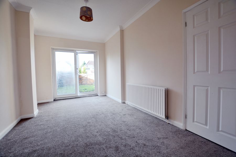 3 Bedrooms End terrace house to rent in Long Lane, Hillingdon, Uxbridge UB10