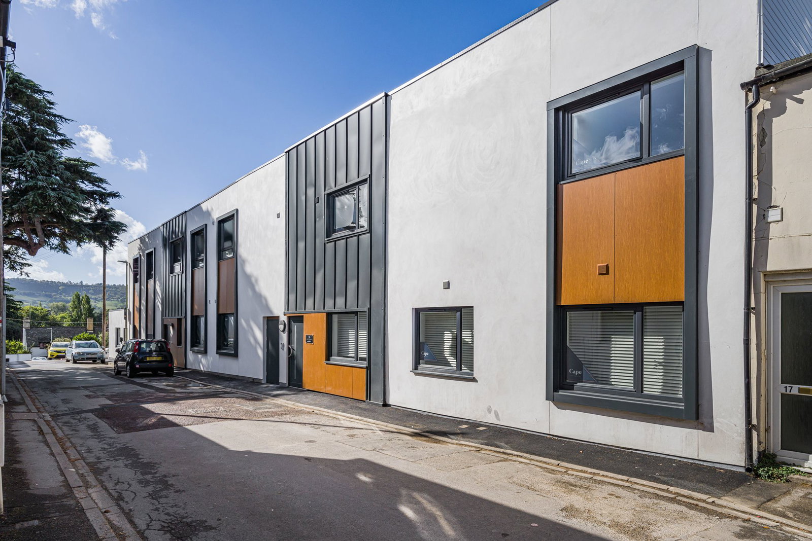 2 bed flat for sale