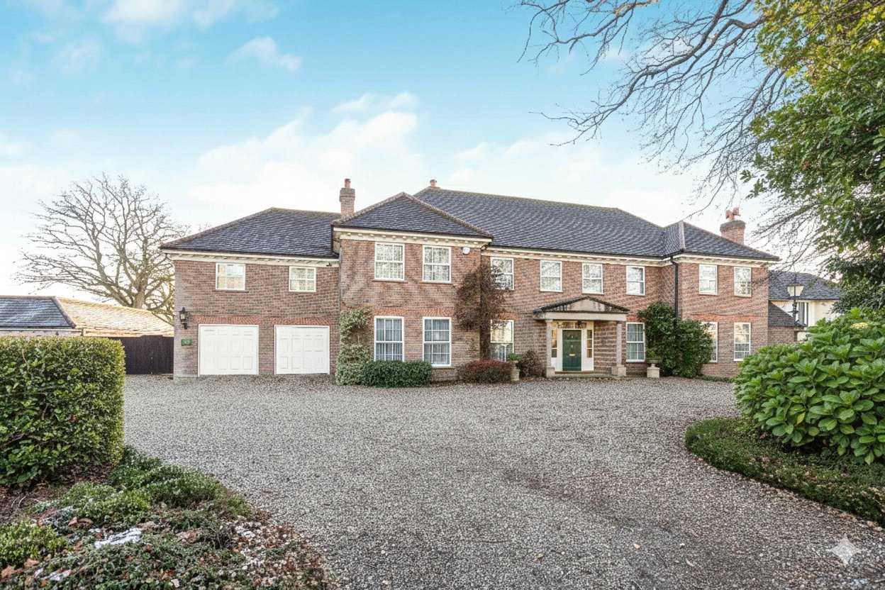 3 bedroom flat for sale