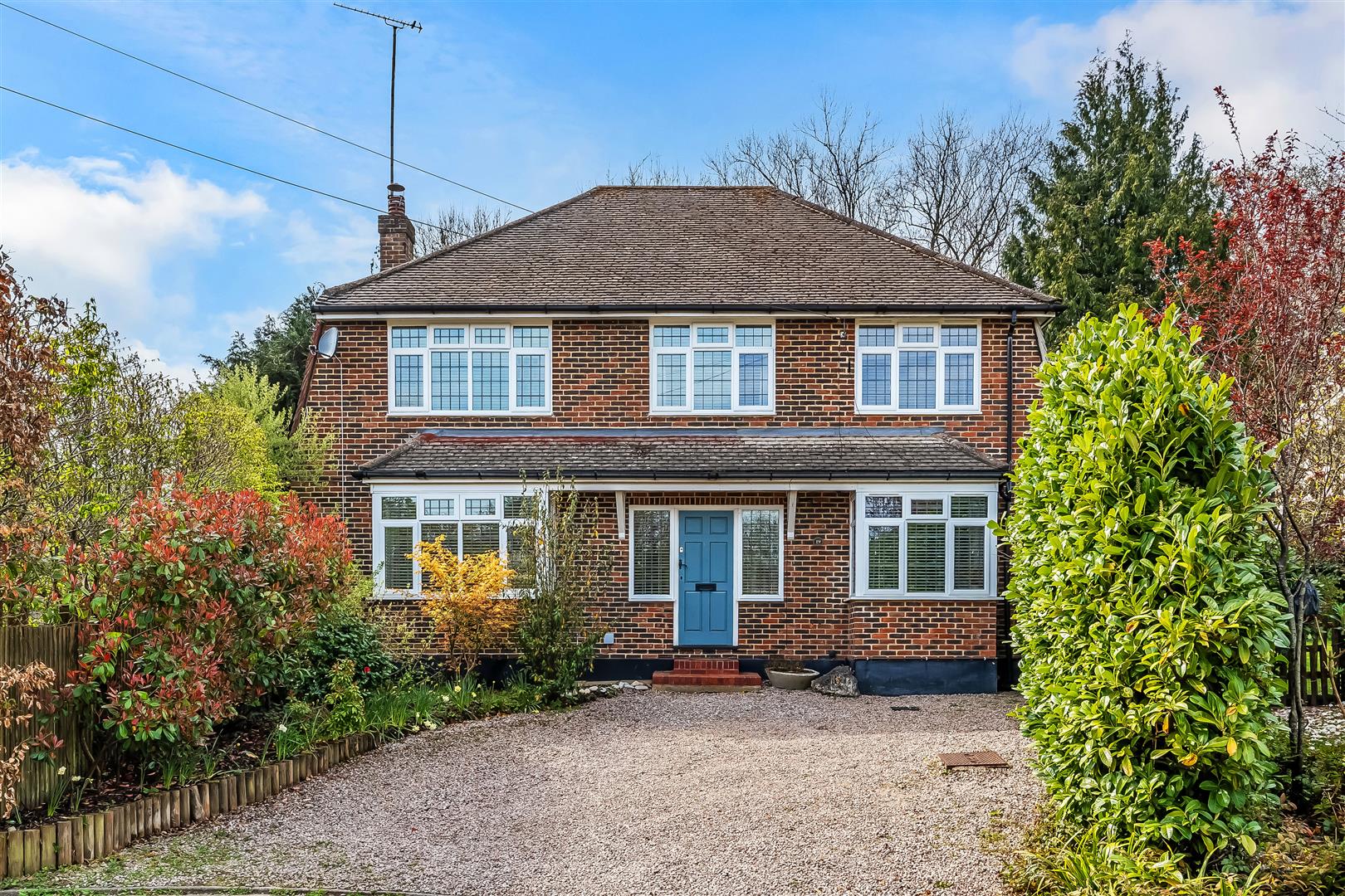 4 bedroom detached house for sale 0