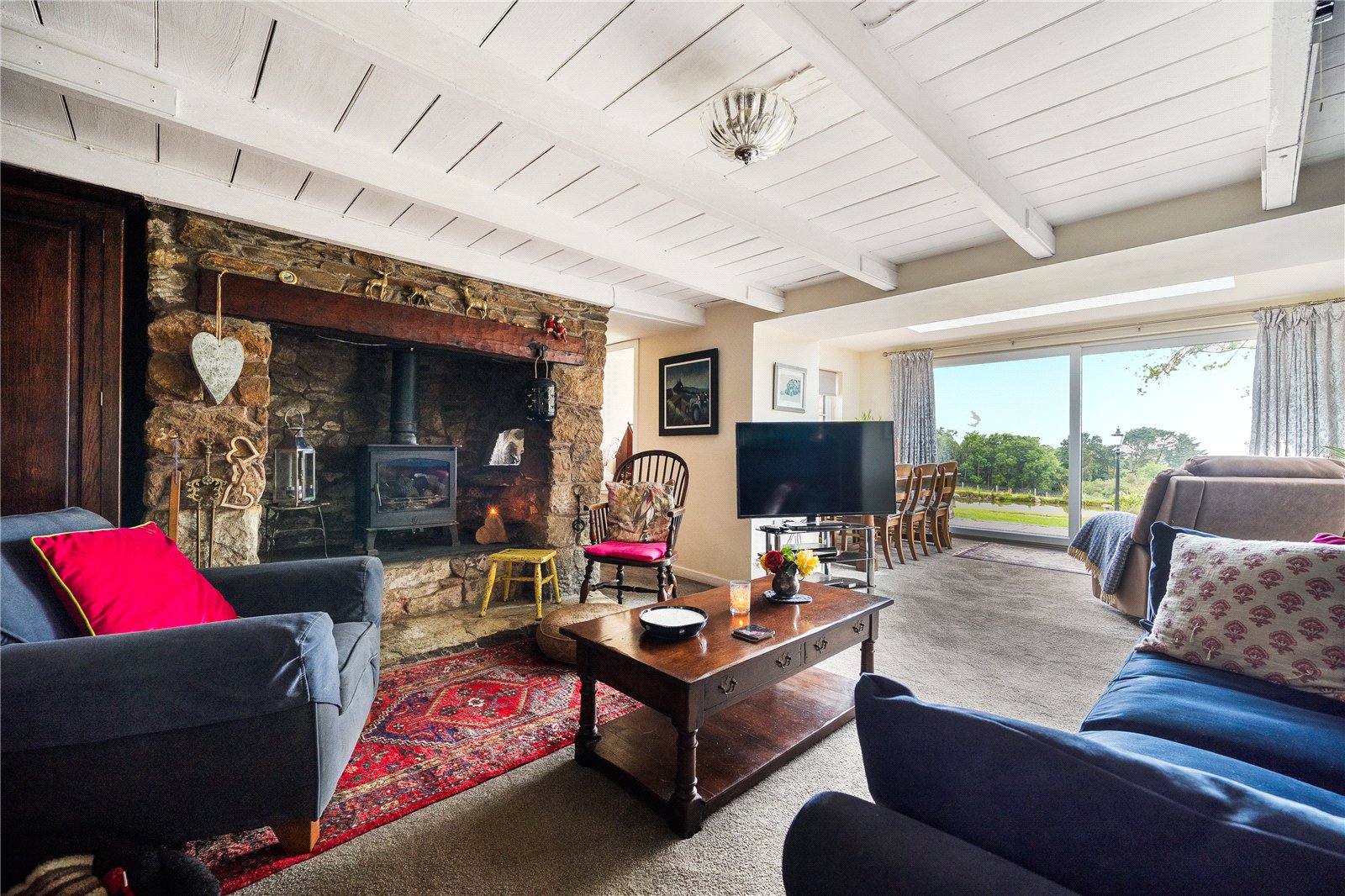 4 bedroom cottage for sale 0