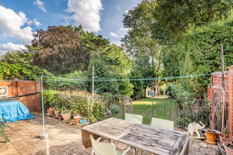 5 bedroom semi-detached house for sale 0