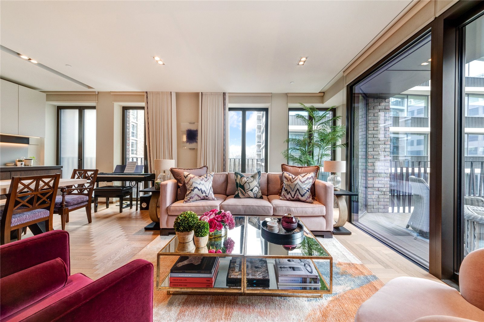 3 bedroom flat for sale 0