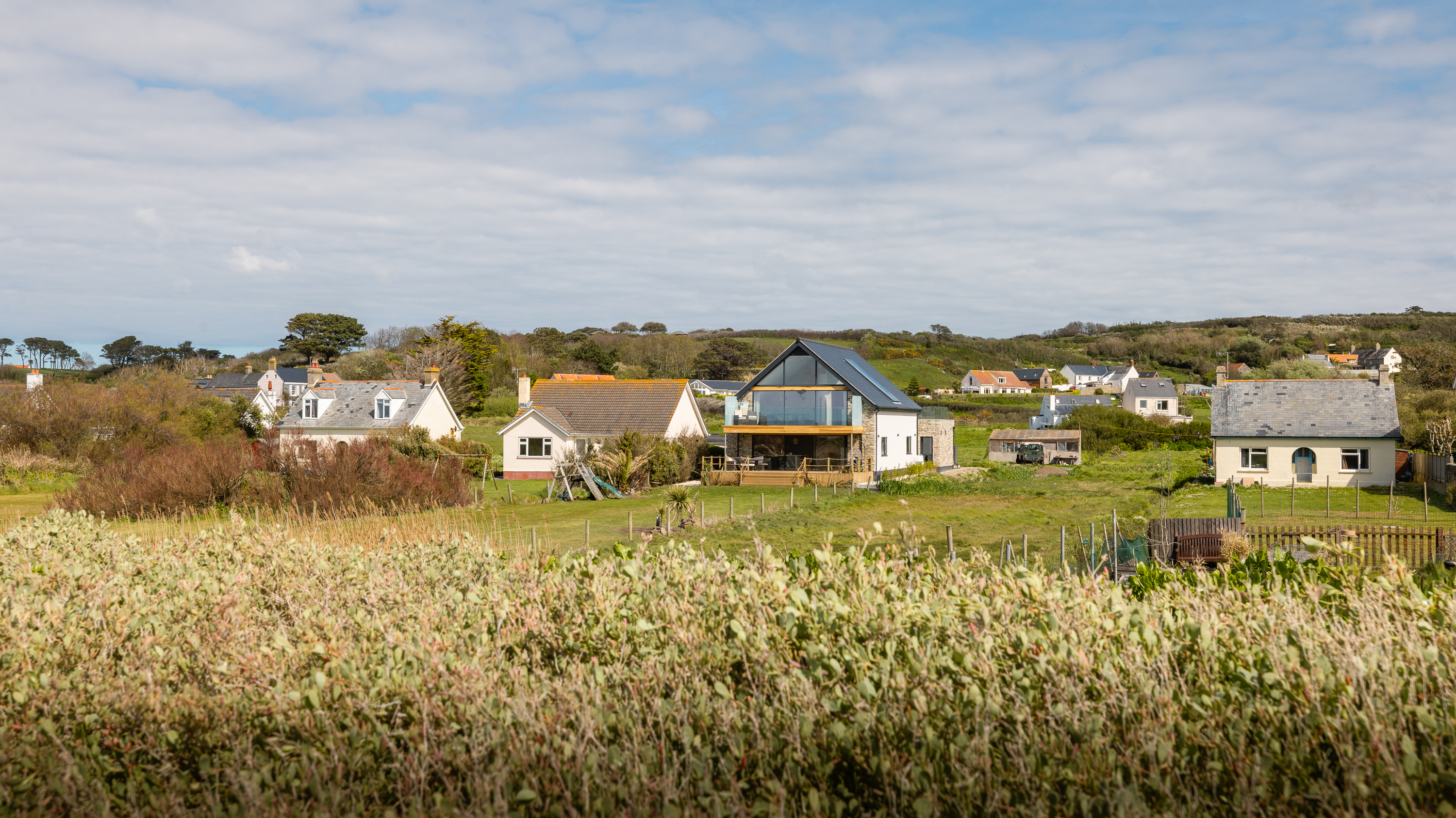 4 bedroom detached house for sale 0