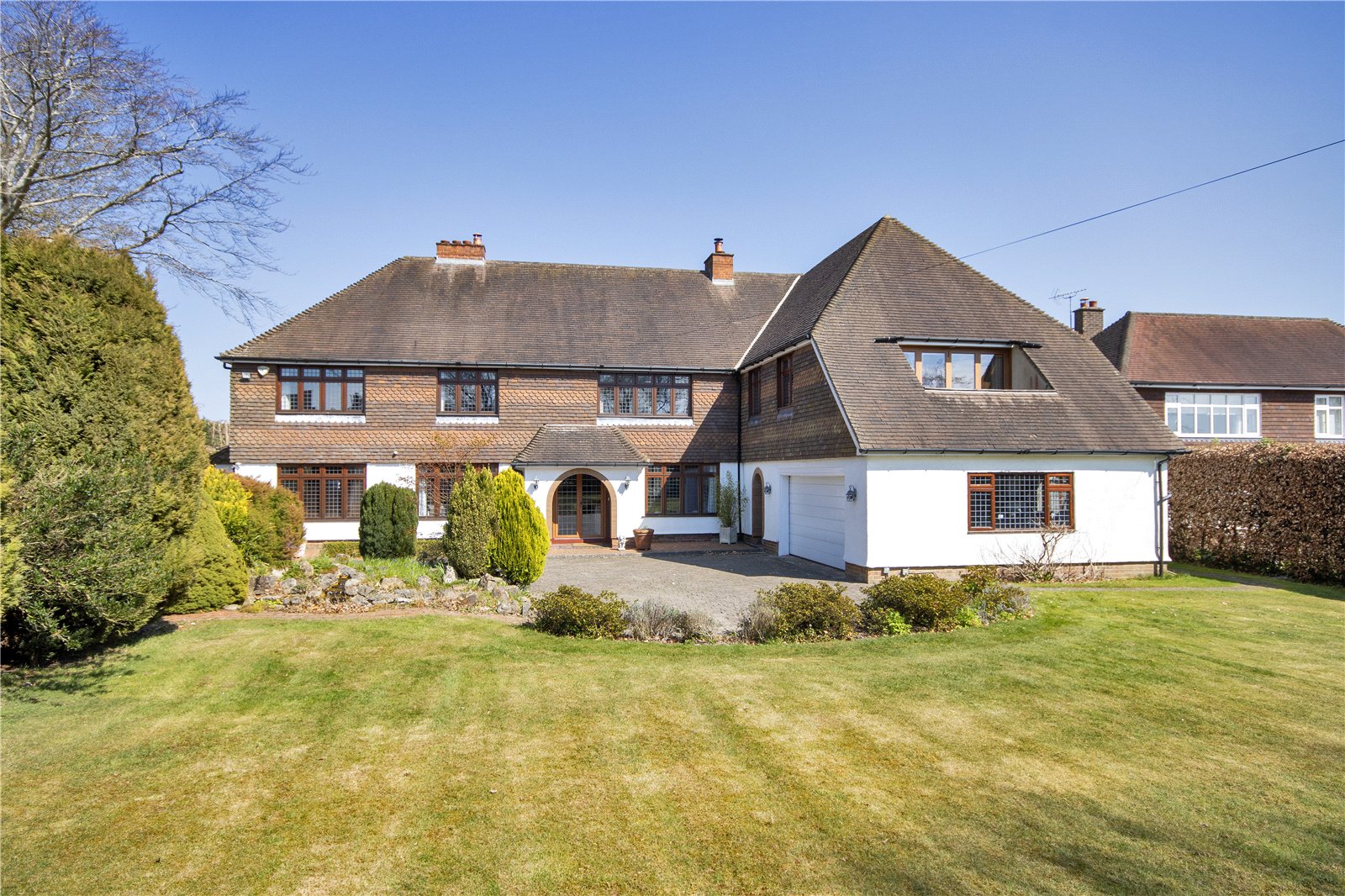 6 bedroom detached house for sale 0