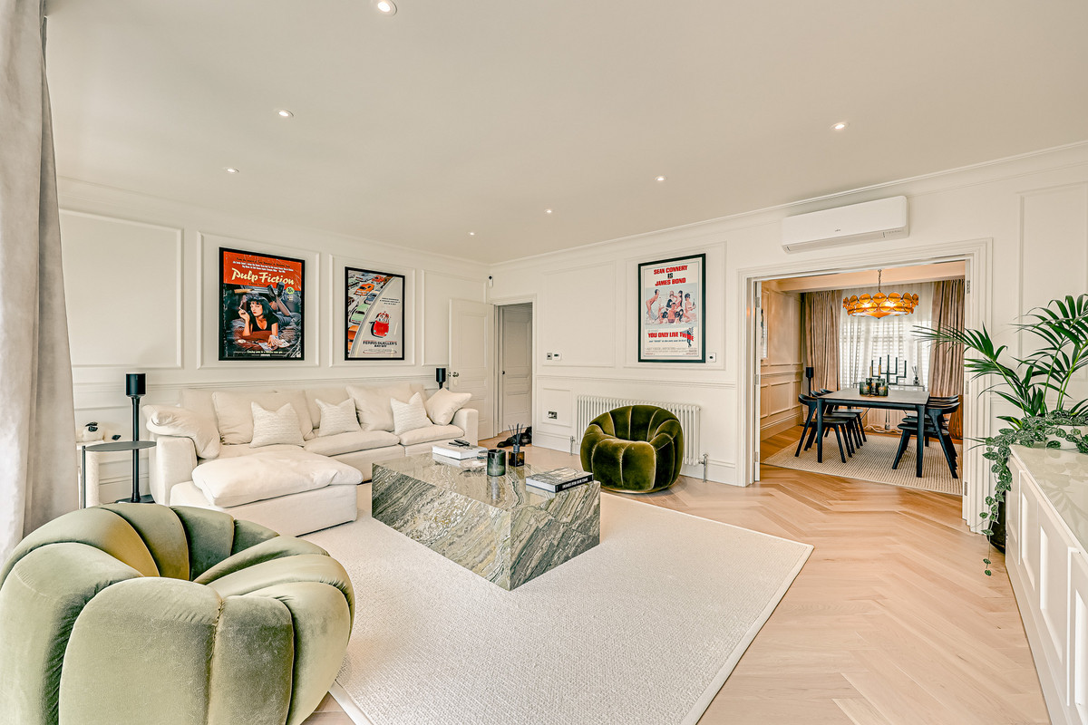 5 bedroom detached house for sale 0