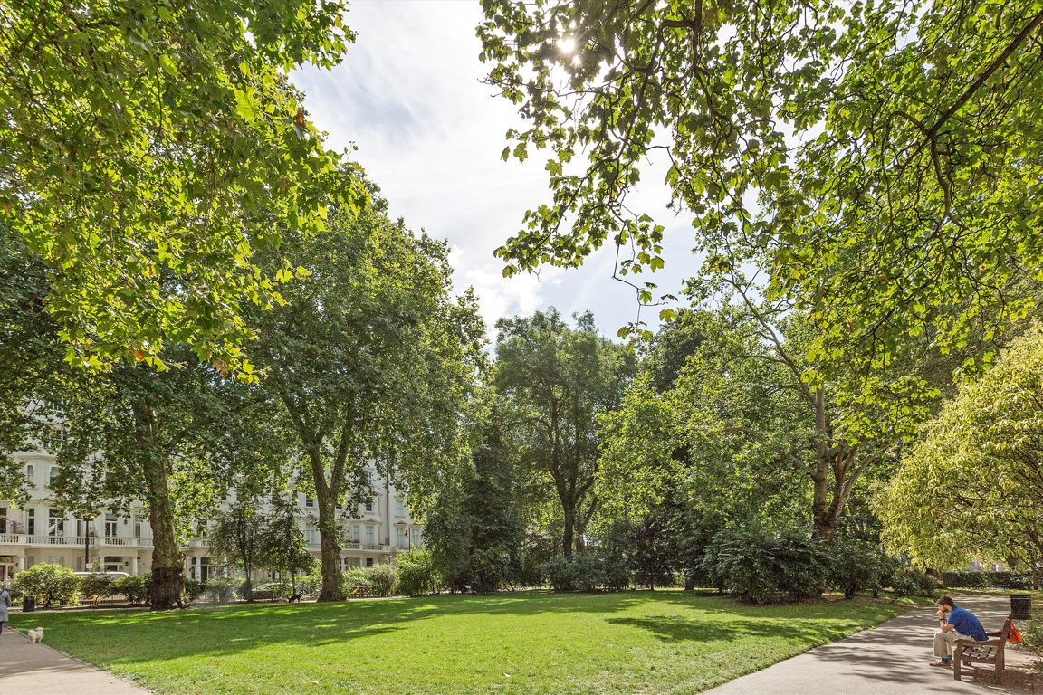 3 bedroom maisonette for sale 0