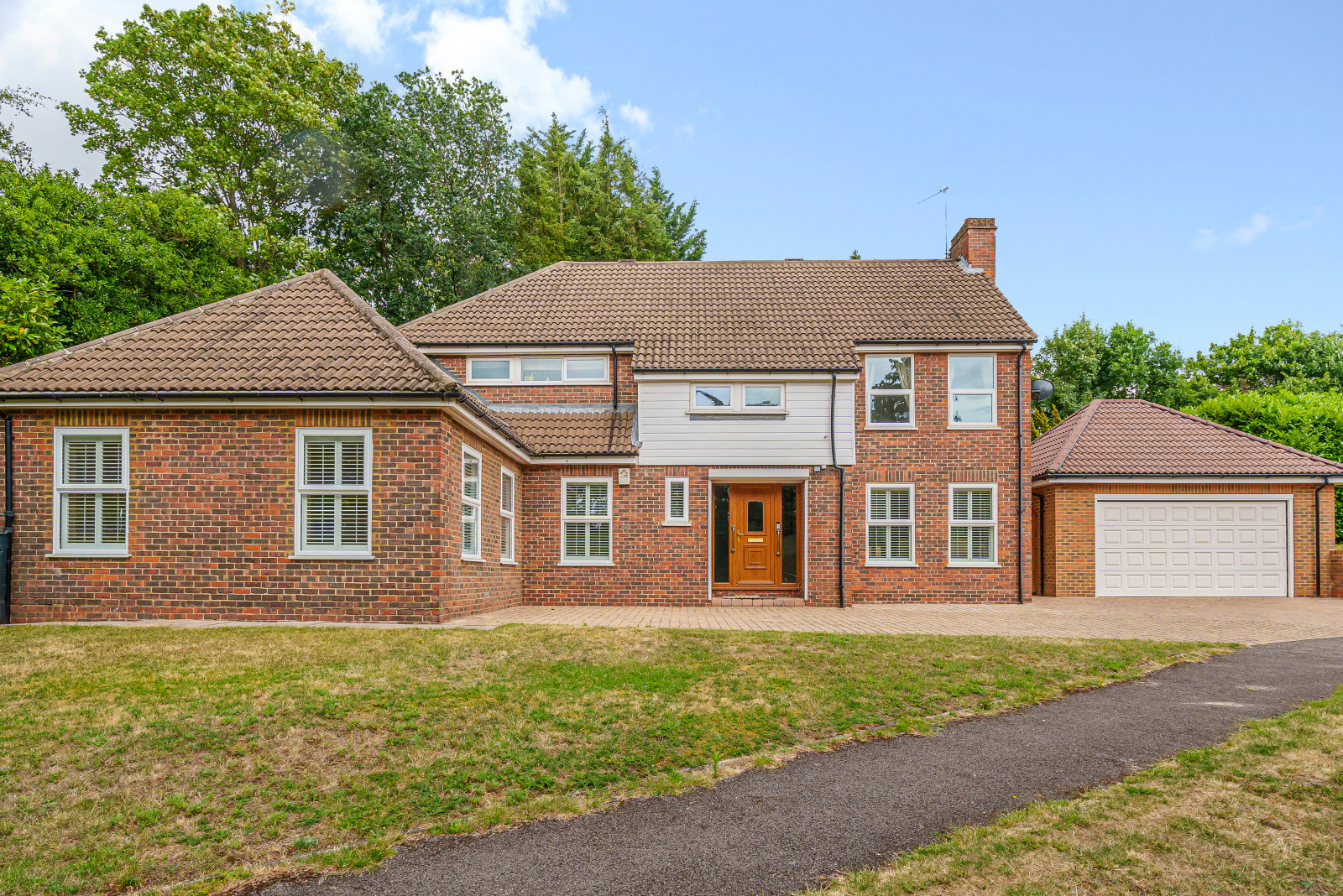 Photos of Manor Chase, Weybridge, Surrey KT13 65115431 PrimeLocation