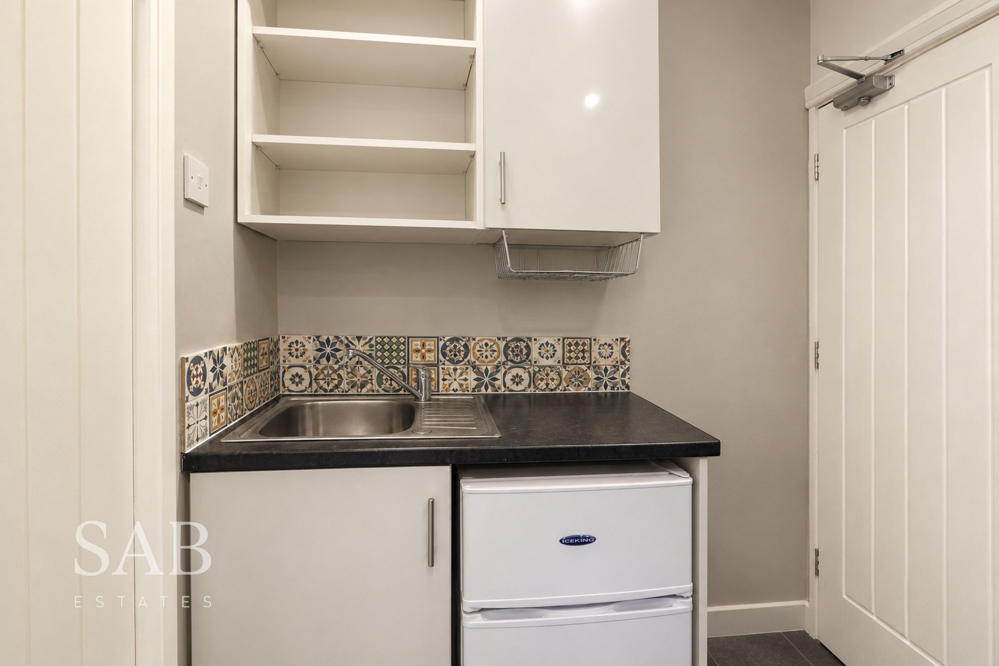 Room 4, 254, Long Lane, Hillingdon photo 5