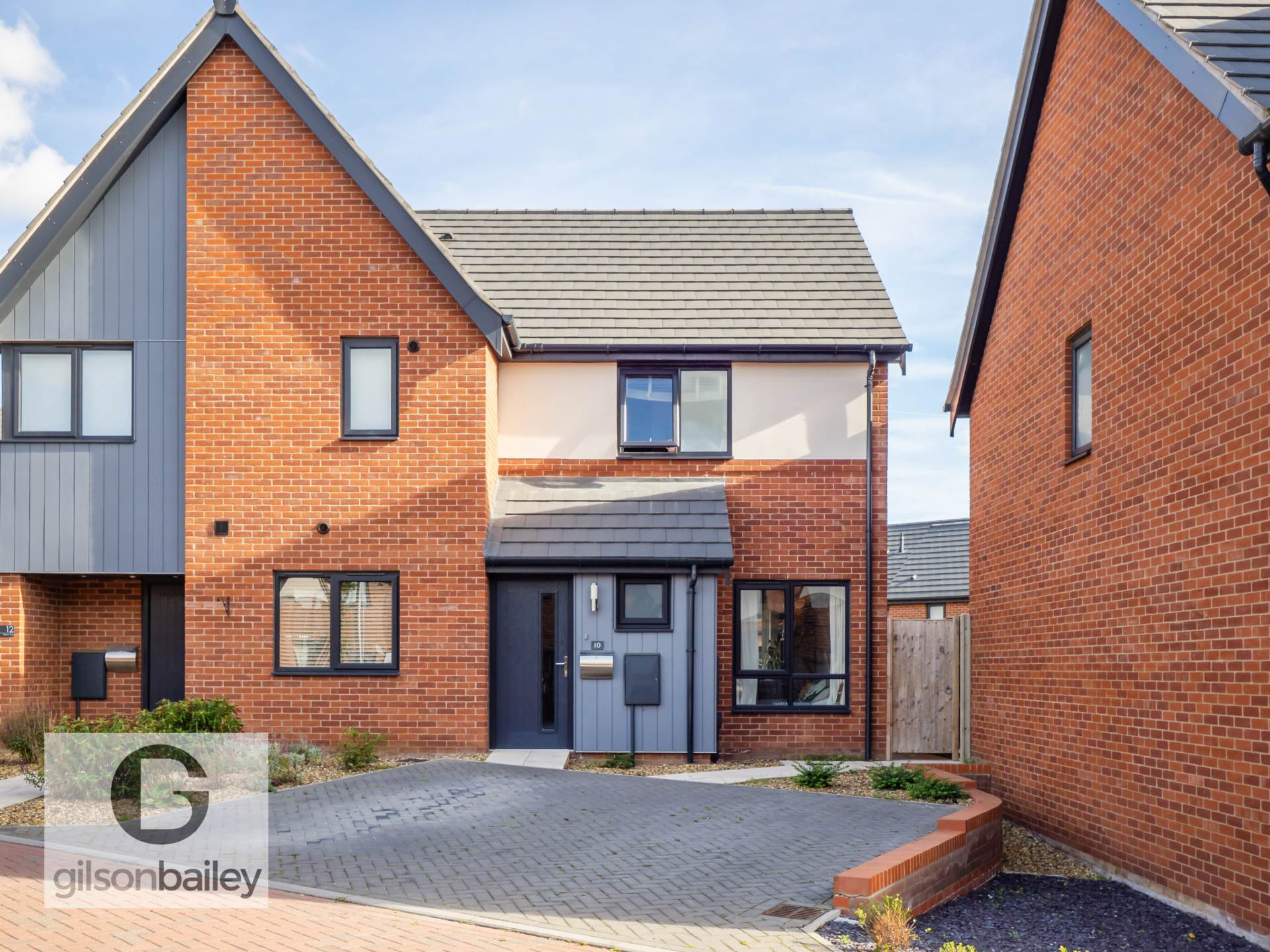 2-bed house on 10, Bittern Way, Norwich, £260,000