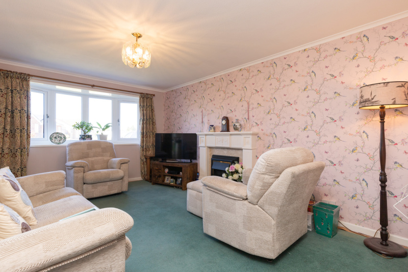 Liddiard Close, Kennington photo 2
